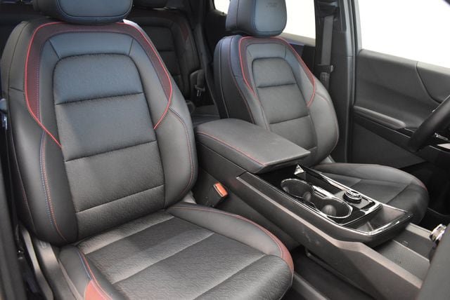 Used 2026 Chevrolet Equinox RS w/ LPO, Floor Liner Package AWD/4WD image 6