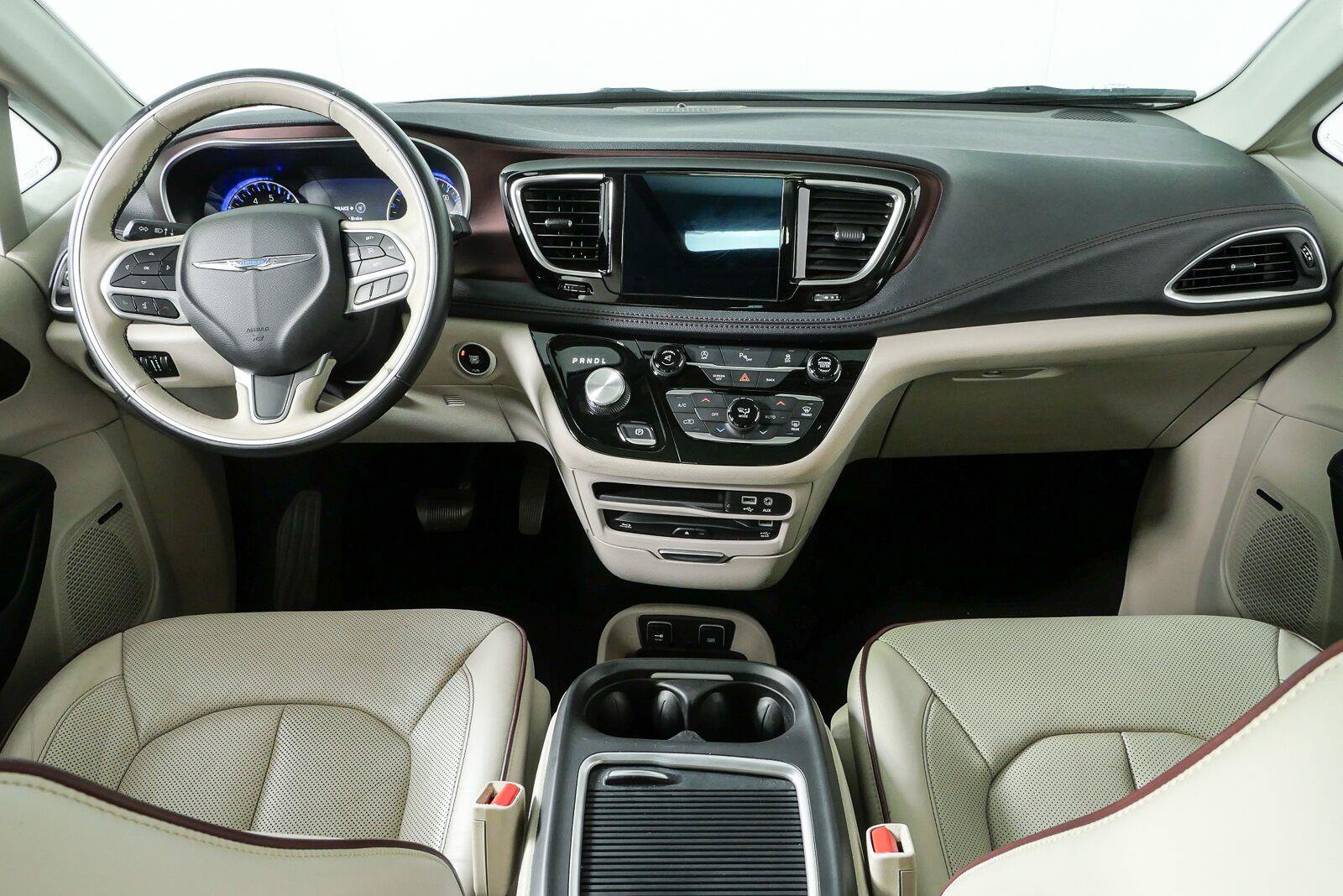 Used 2017 Chrysler Pacifica Limited FWD image 20