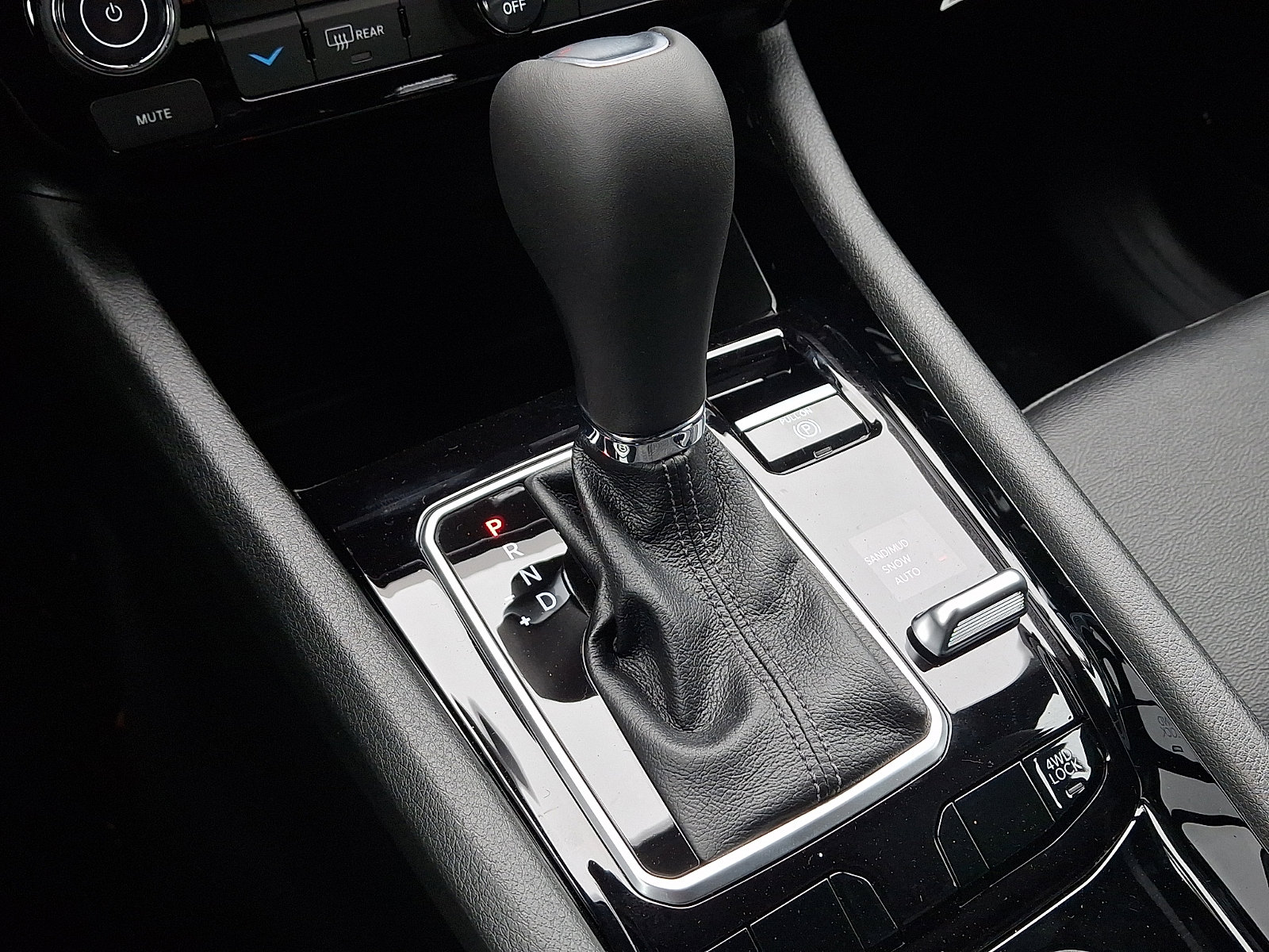 New 2026 Jeep Compass Latitude image 10