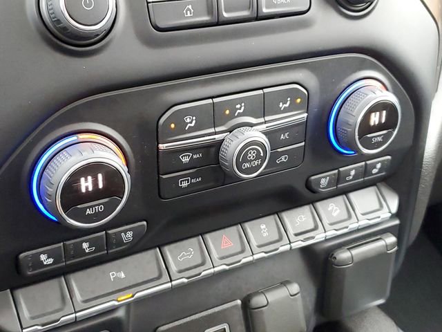 Used 2022 Chevrolet Silverado 1500 High Country w/ Z71 Off-Road Package image 17