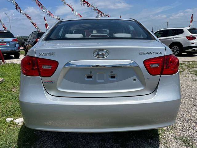 Used 2010 Hyundai Elantra GLS FWD image 6