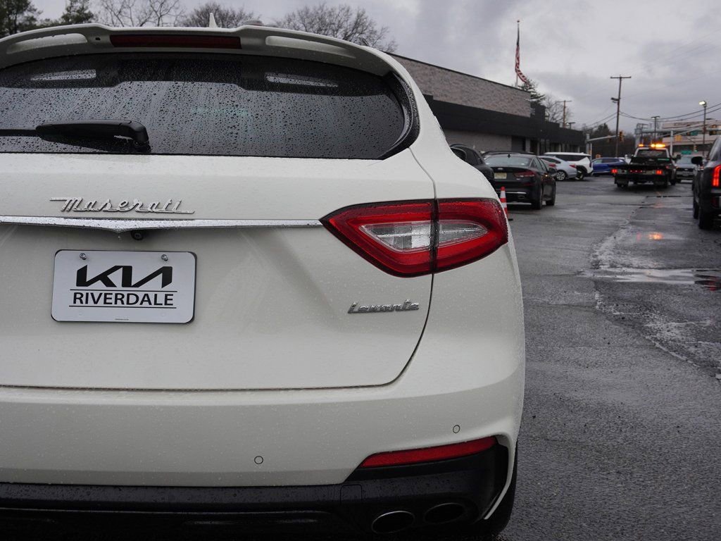 Used 2019 Maserati Levante S GranSport image 18
