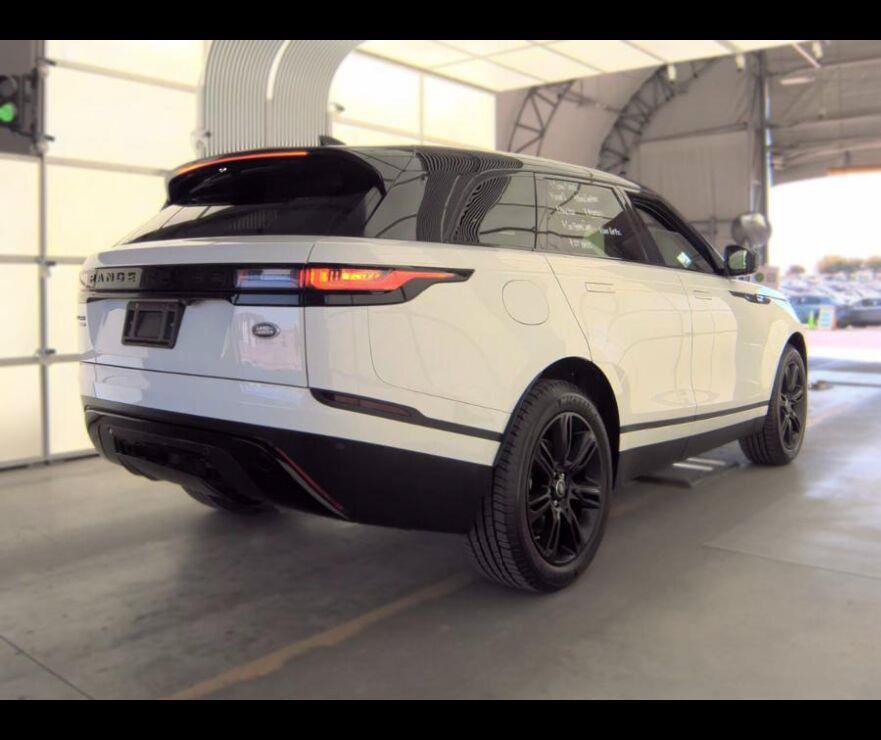 Used 2019 Land Rover Range Rover Velar S AWD/4WD image 9