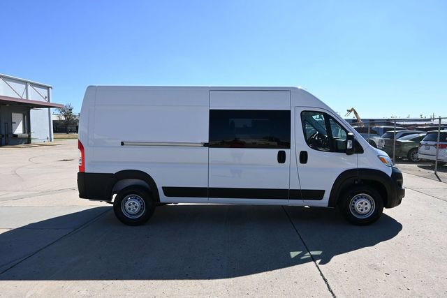 New 2026 RAM ProMaster 2500 w/ Crew Van Package FWD image 5