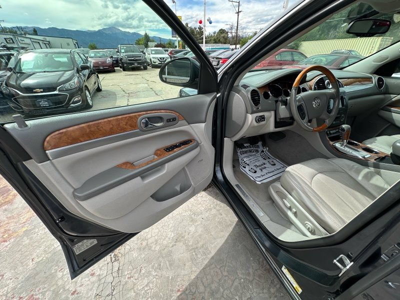 Used 2012 Buick Enclave Leather AWD/4WD image 11