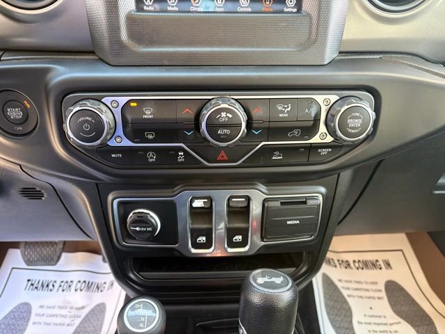 Used 2023 Jeep Wrangler Sport S image 21