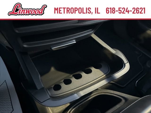 New 2026 Chrysler Pacifica Select FWD image 23