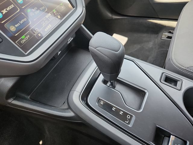 Used 2025 Subaru Crosstrek 2.0i AWD/4WD image 25