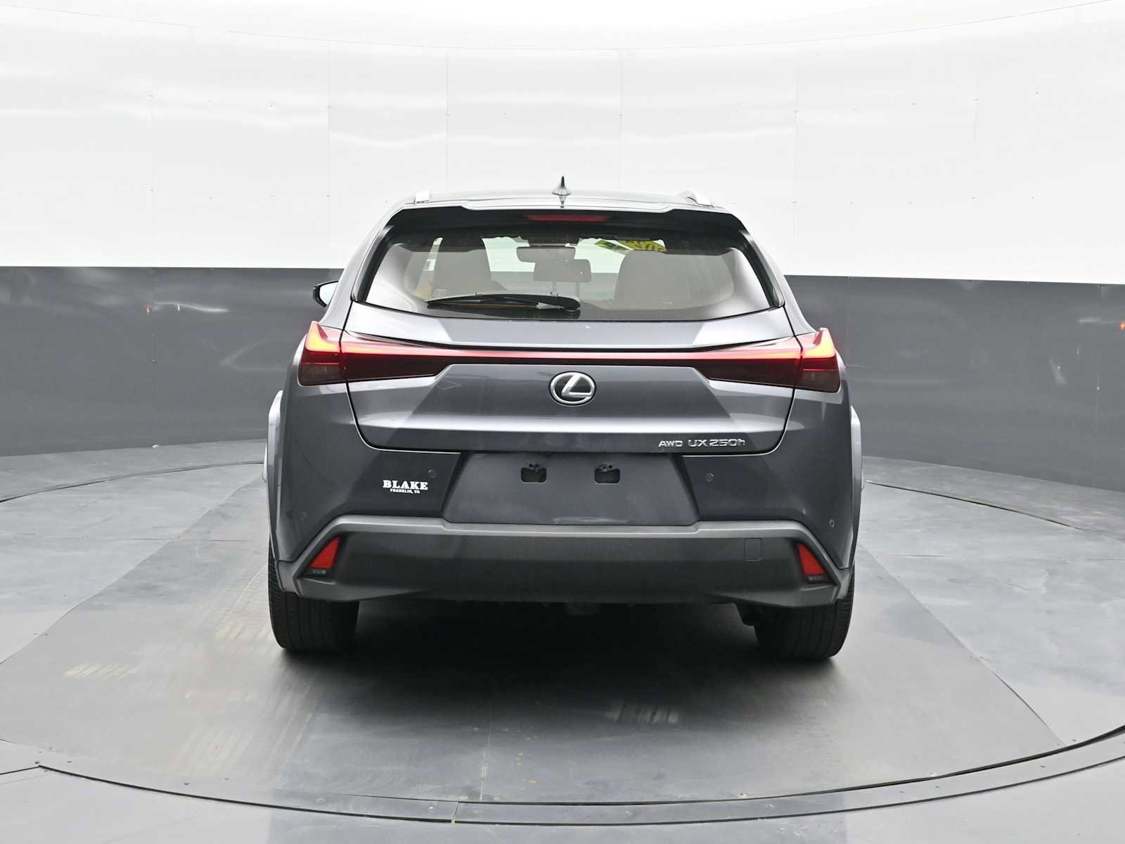 Used 2024 Lexus UX 250h AWD w/ Premium Package image 7