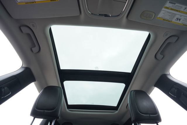 Used 2022 Jeep Cherokee Trailhawk w/ Sun, Sound & Nav Group image 11