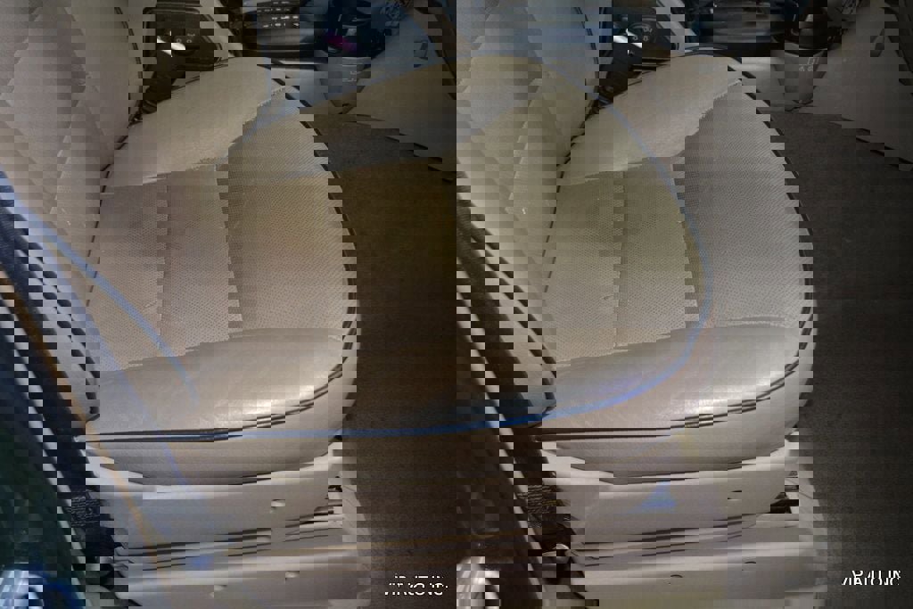 Used 2000 Land Rover Discovery image 18