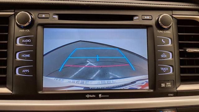 Used 2015 Toyota Highlander XLE image 30