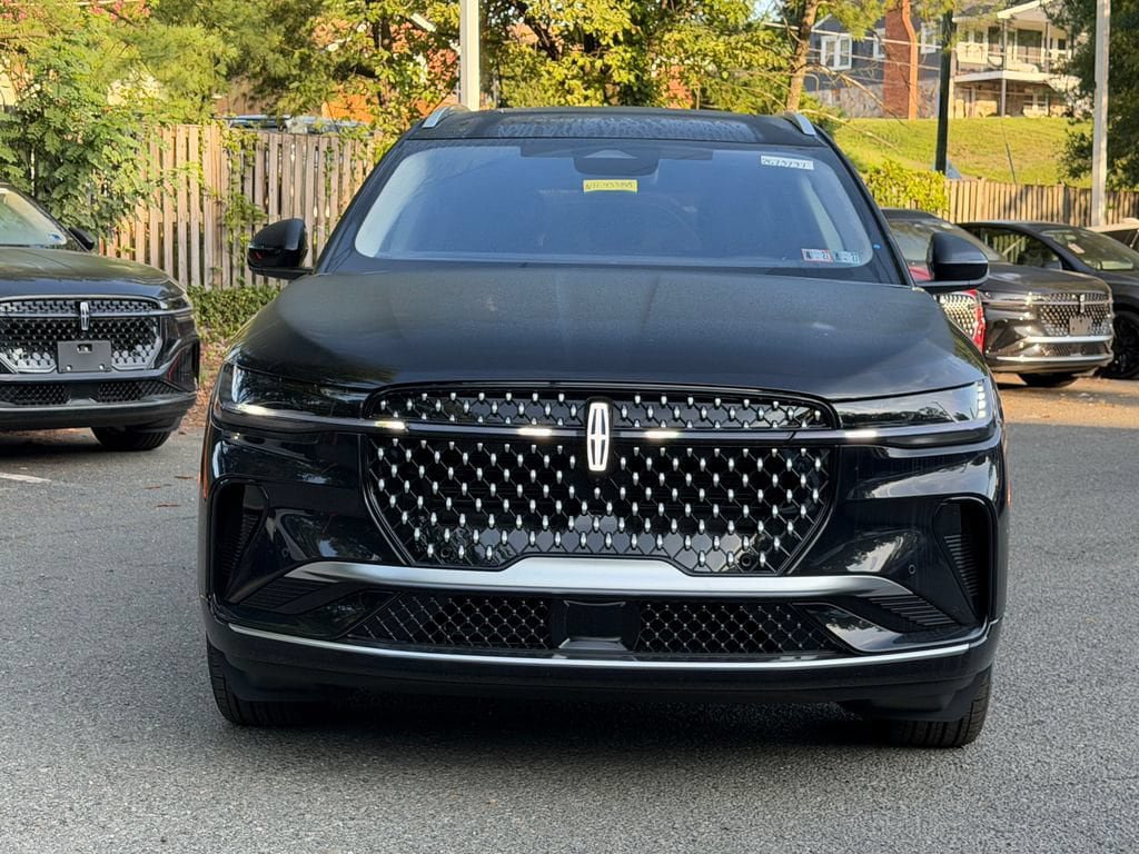 New 2026 Lincoln Nautilus Reserve AWD/4WD image 2