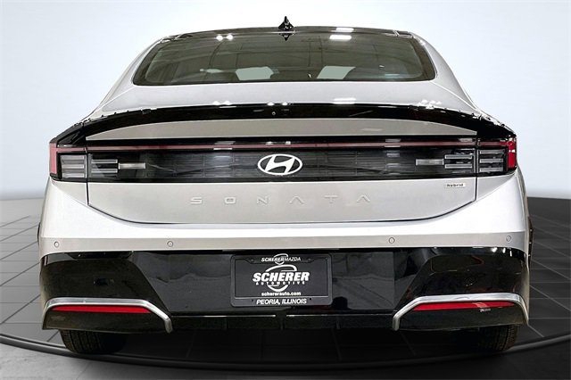 Used 2025 Hyundai Sonata Limited image 4