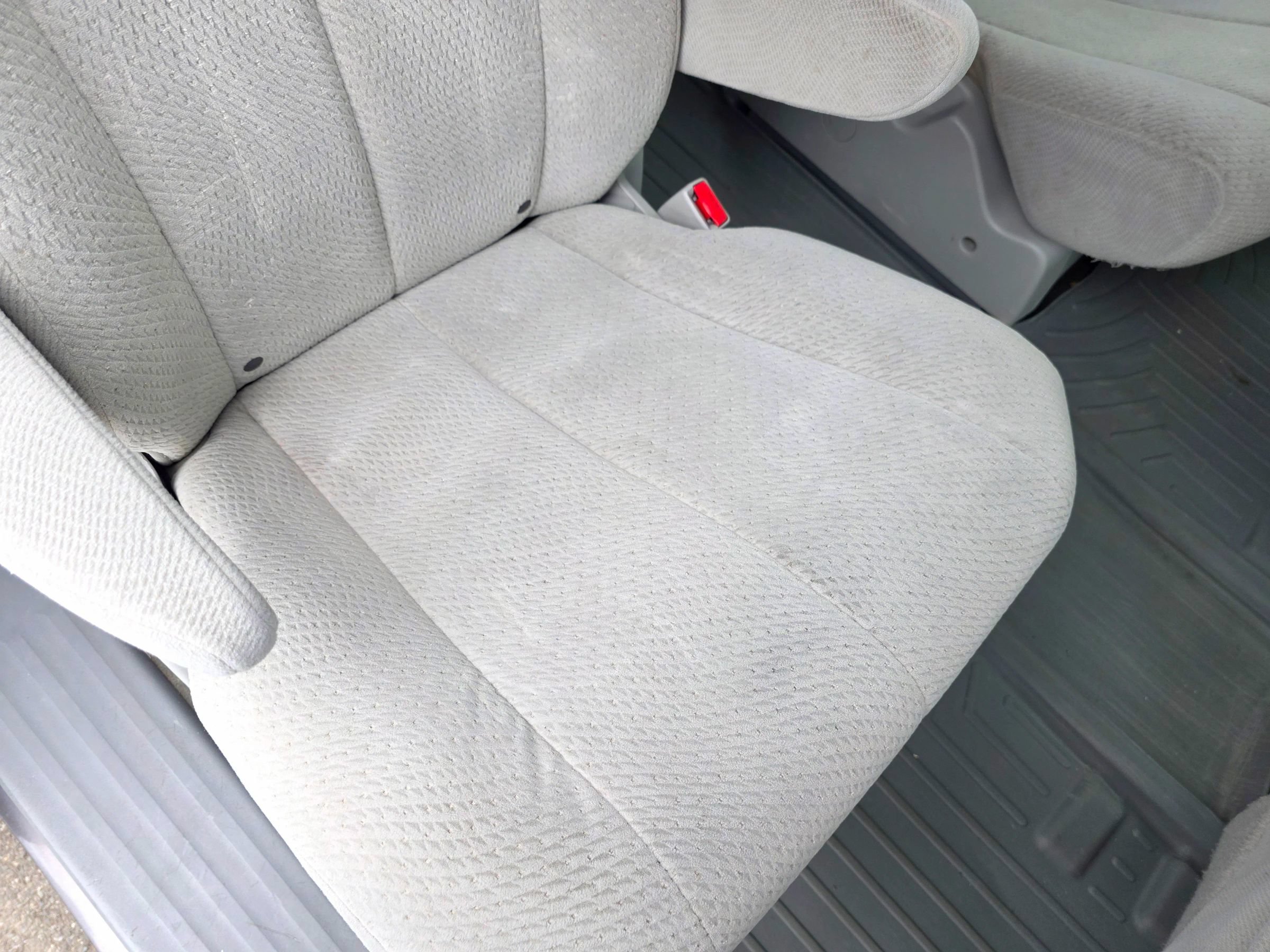 Used 2014 Toyota Sienna LE AWD/4WD image 56