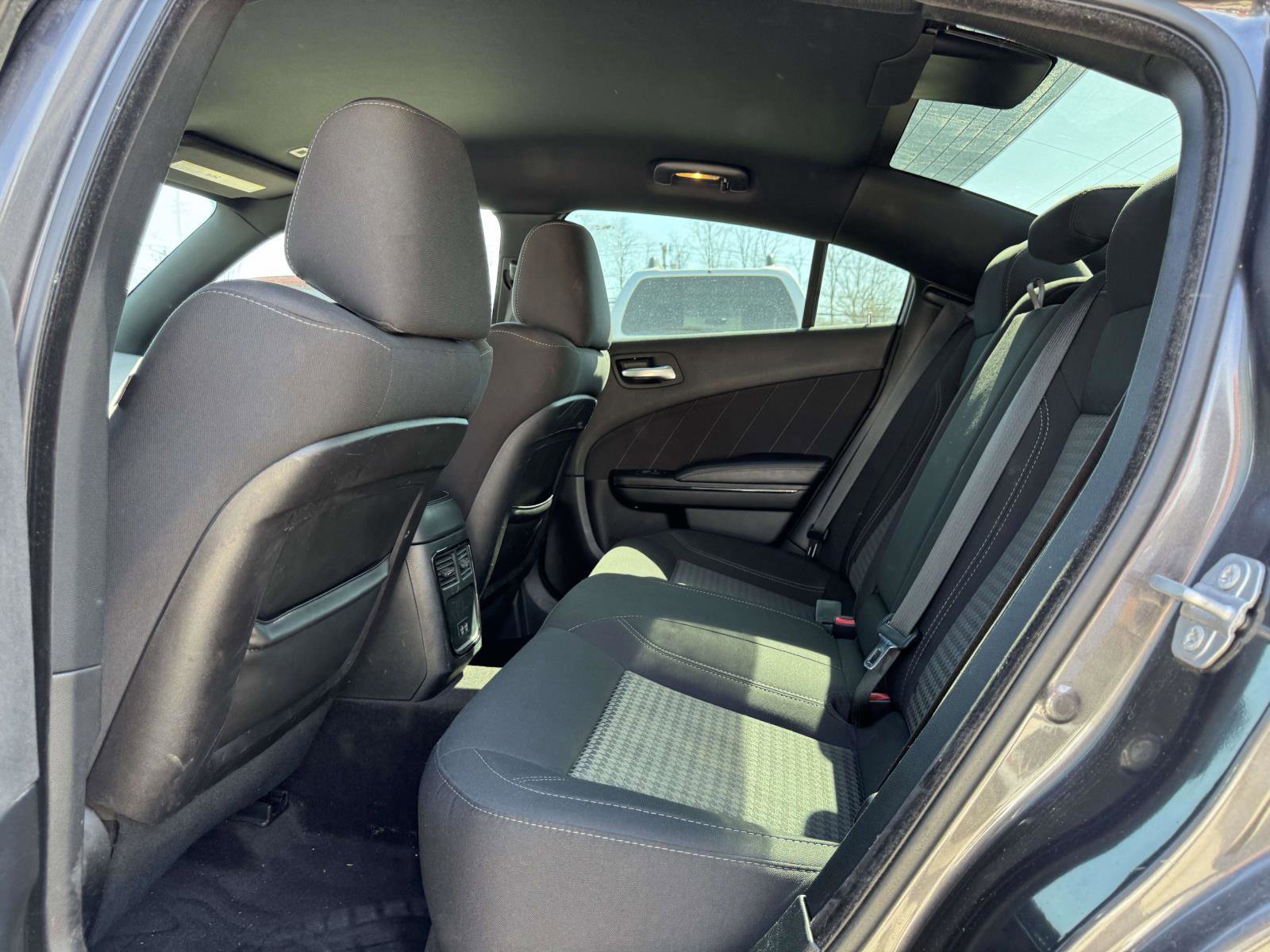 Used 2019 Dodge Charger SXT w/ Blacktop Package image 8