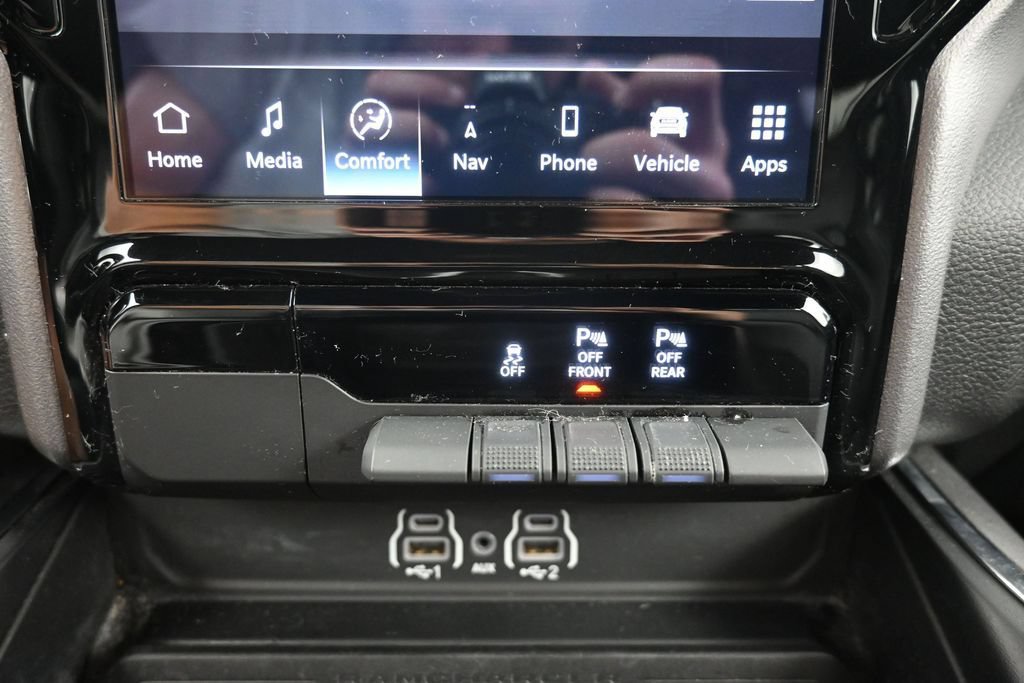 Used 2025 RAM 1500 Laramie AWD/4WD image 14