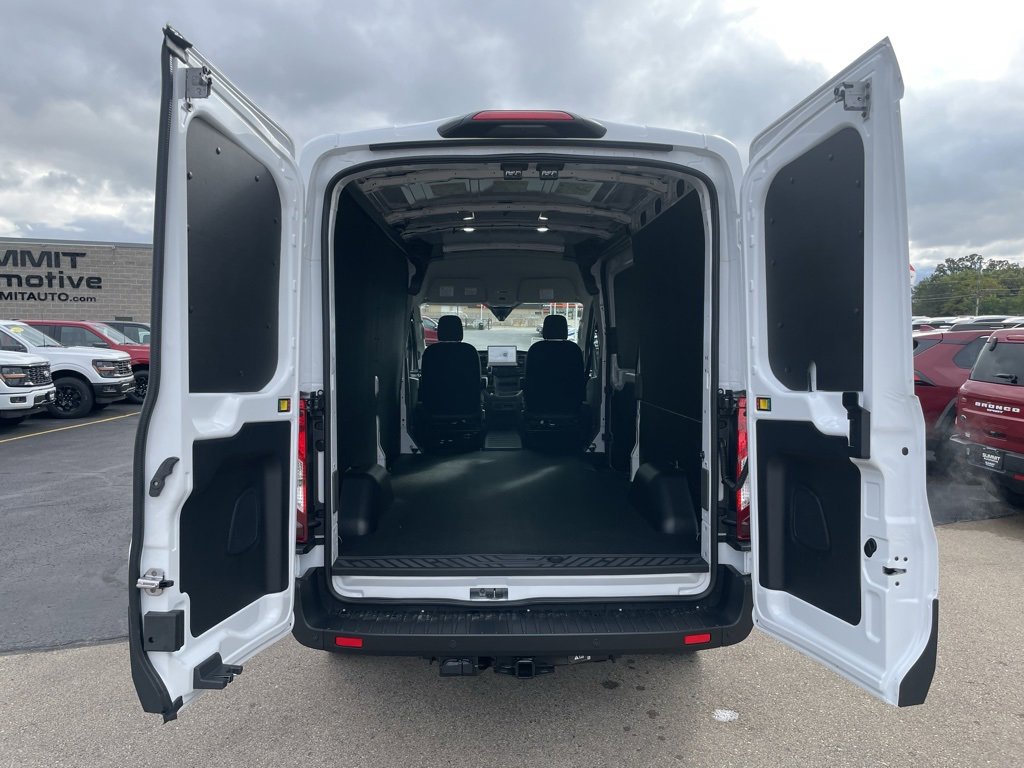 New 2026 Ford Transit 350 148 Medium Roof AWD image 35