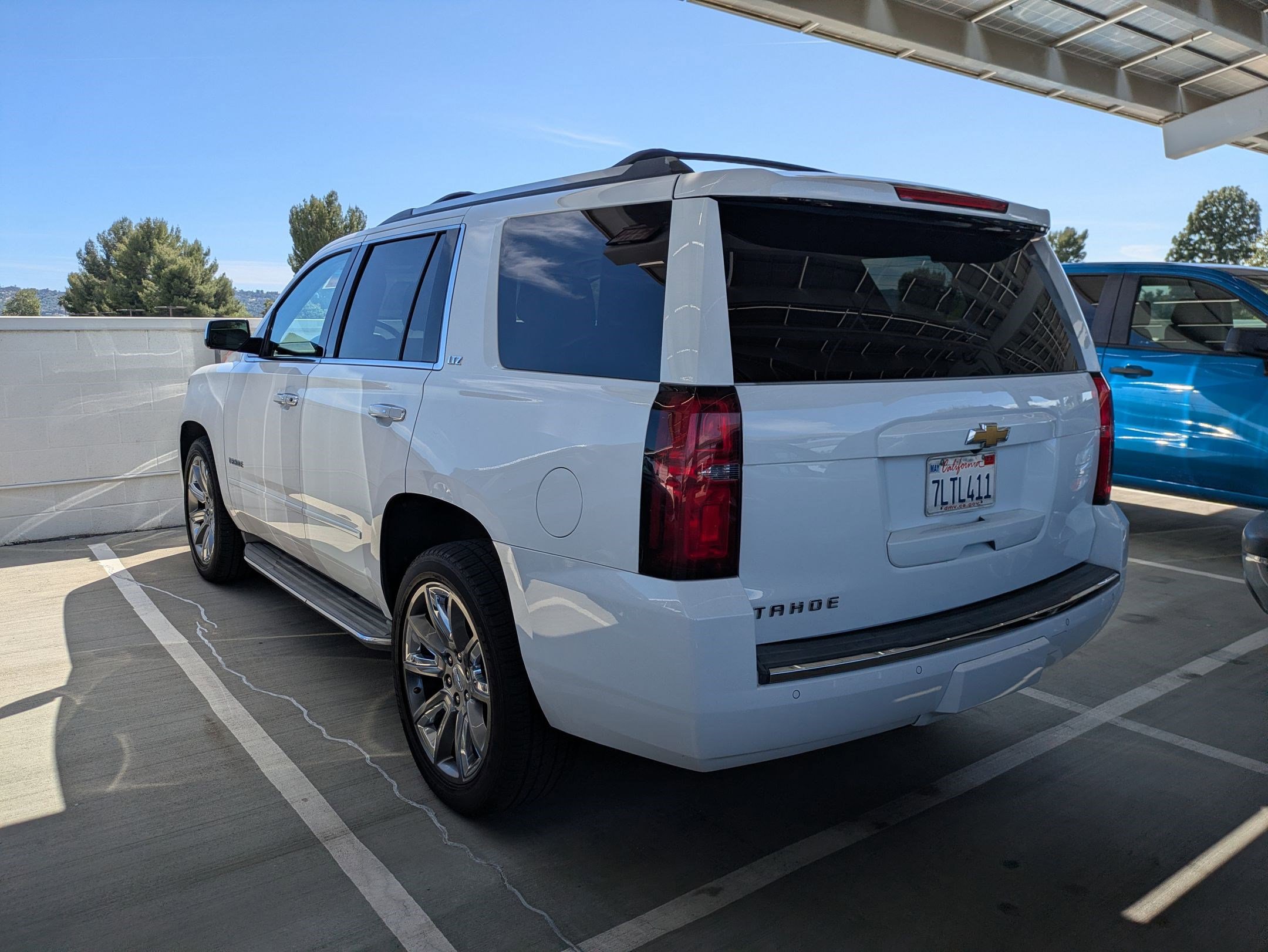 Used 2015 Chevrolet Tahoe LTZ image 3
