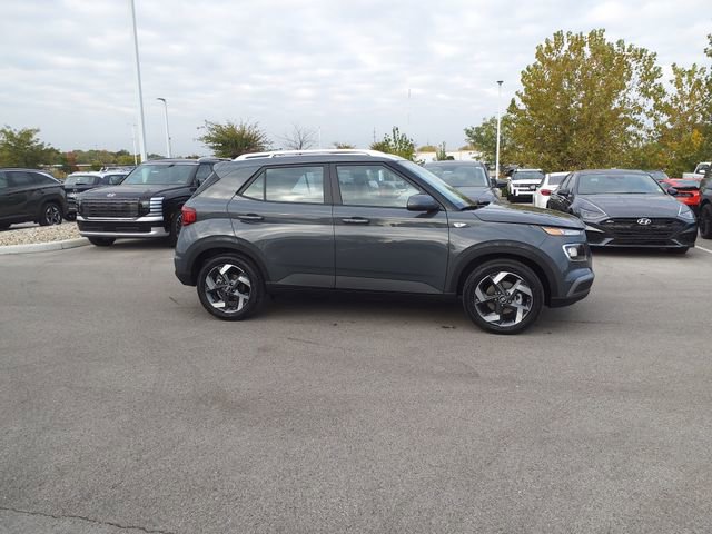 Certified 2026 Hyundai Venue SEL FWD image 5