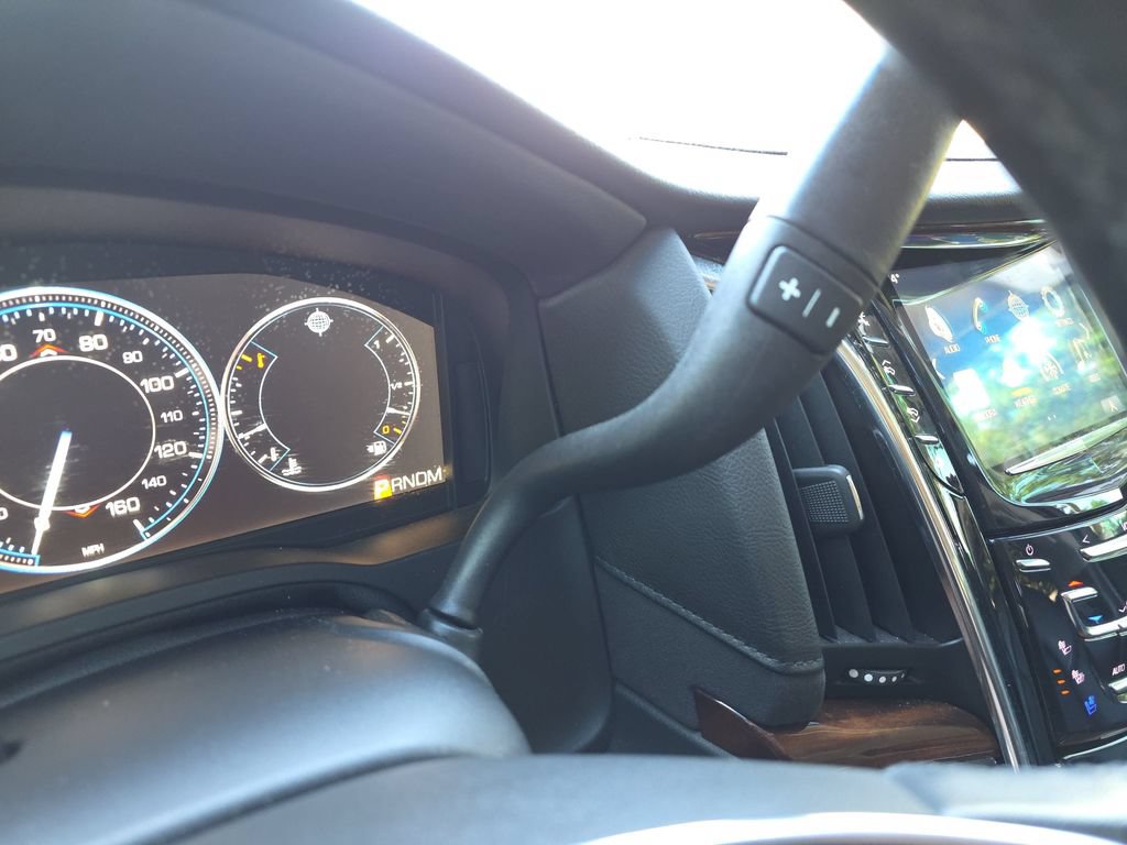 Used 2015 Cadillac Escalade Premium AWD/4WD image 28