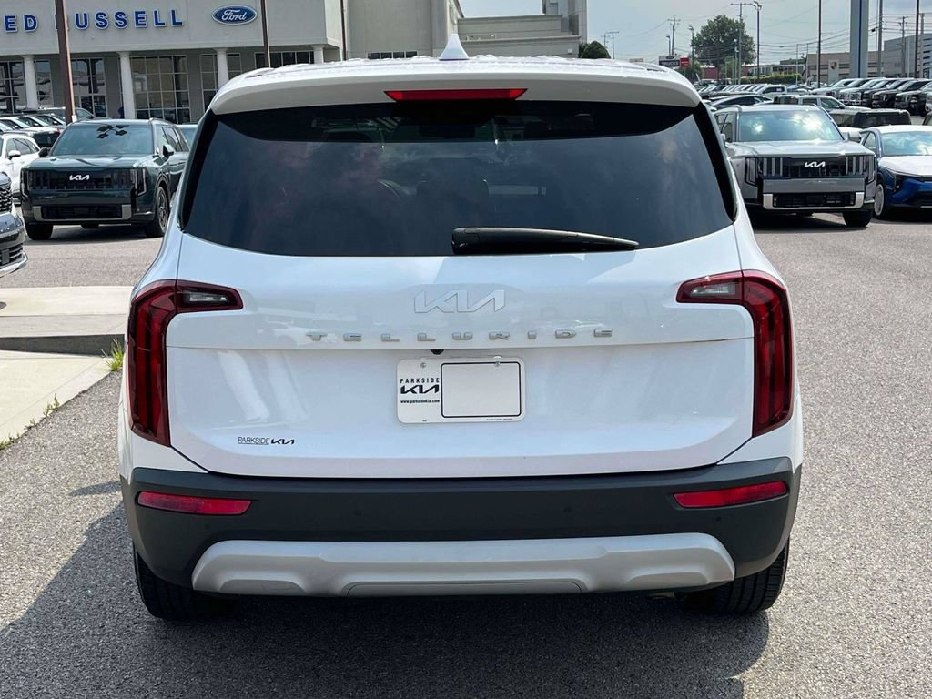 Used 2022 Kia Telluride LX FWD image 30