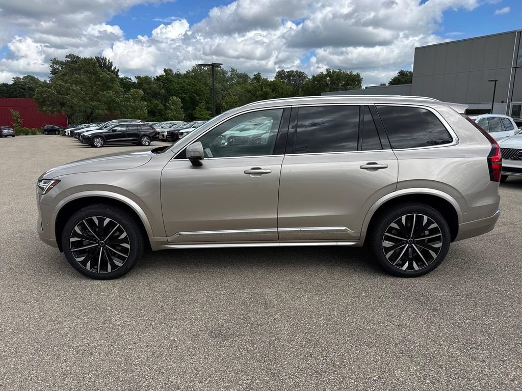 New 2026 Volvo XC90 B6 Plus w/ Protection Package AWD/4WD image 2