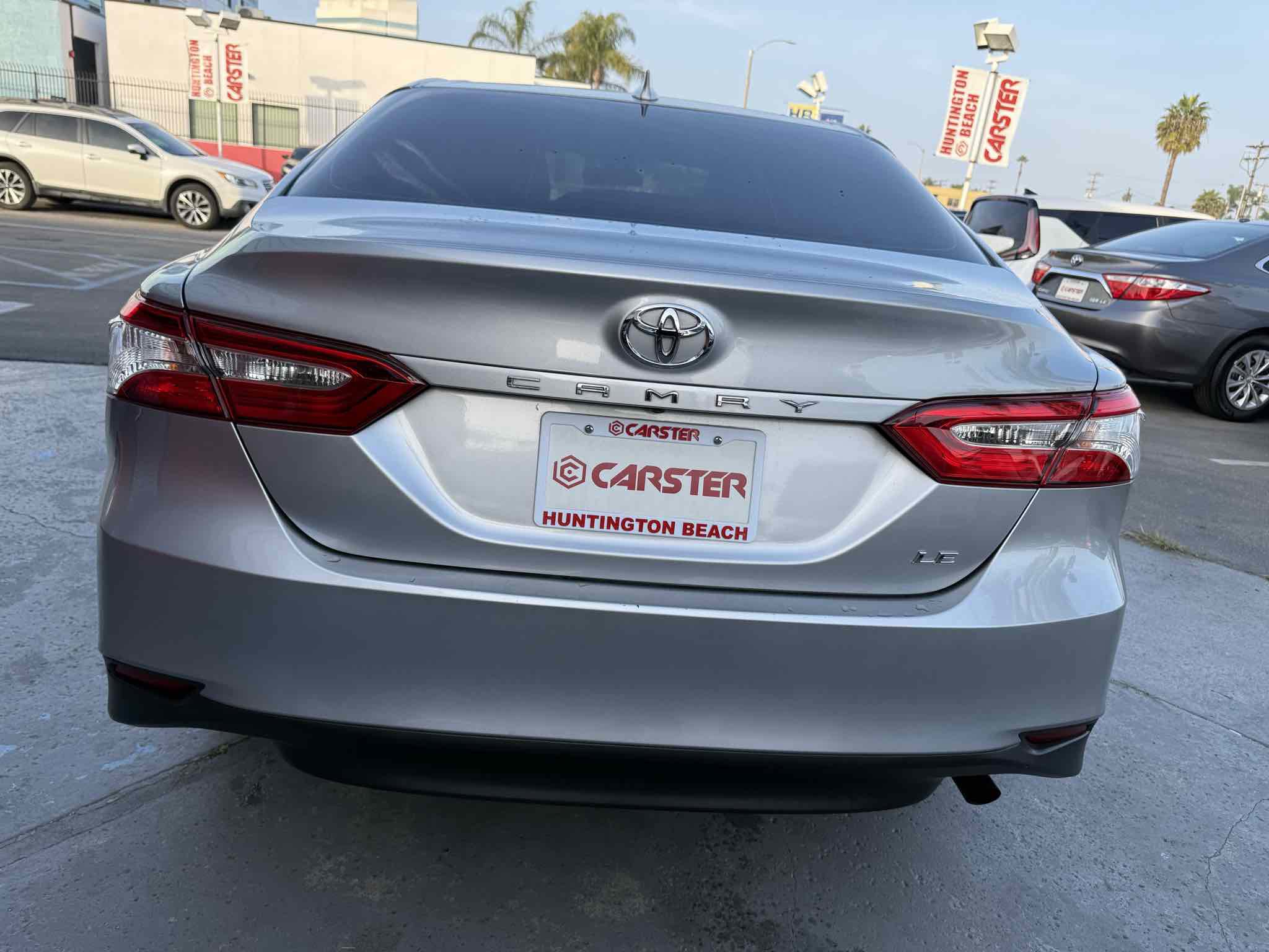 Used 2019 Toyota Camry LE image 4