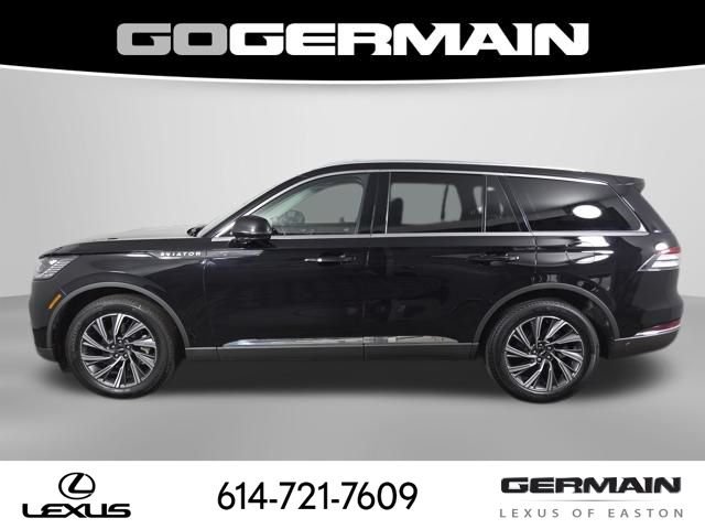 Used 2025 Lincoln Aviator AWD image 10