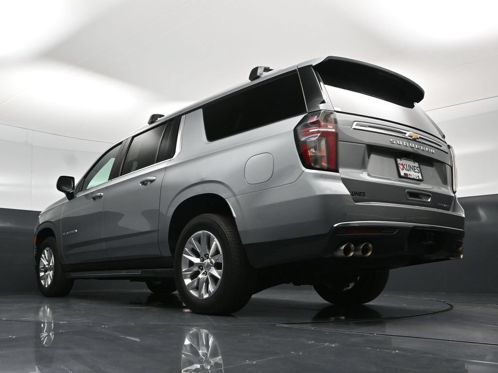 Used 2023 Chevrolet Suburban Premier AWD/4WD image 67