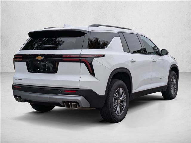 Used 2026 Chevrolet Traverse LT FWD image 5