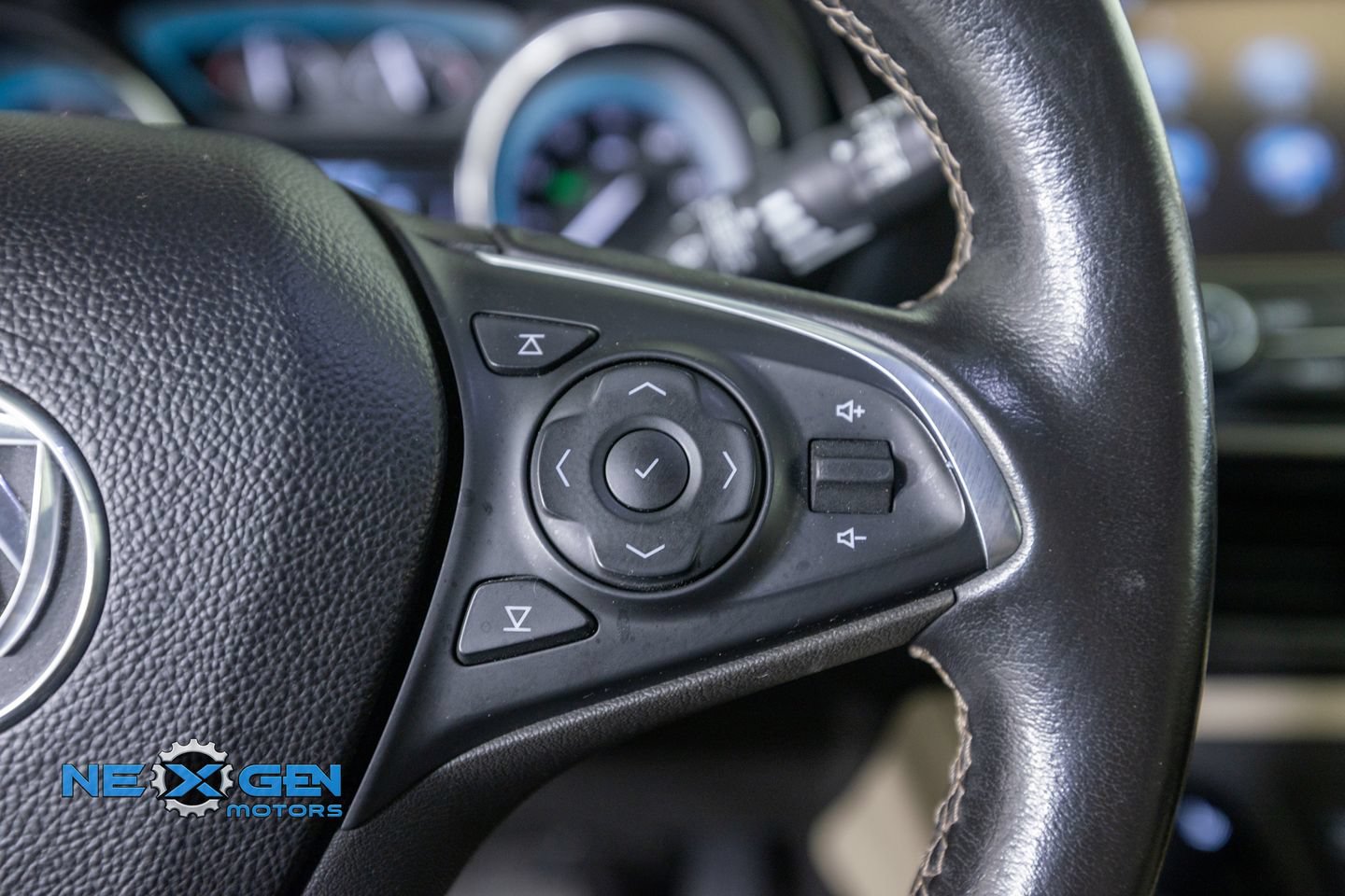 Used 2018 Buick Envision Preferred FWD image 15