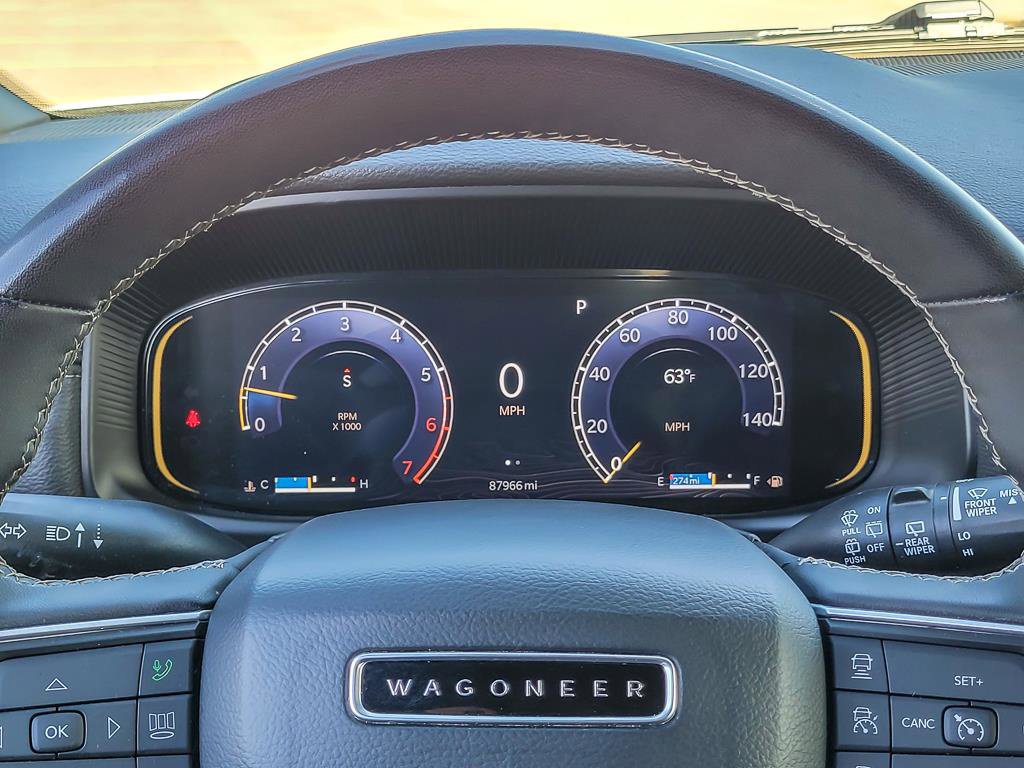 Used 2024 Jeep Wagoneer L Series II w/ Flexible Seating Group RWD image 17