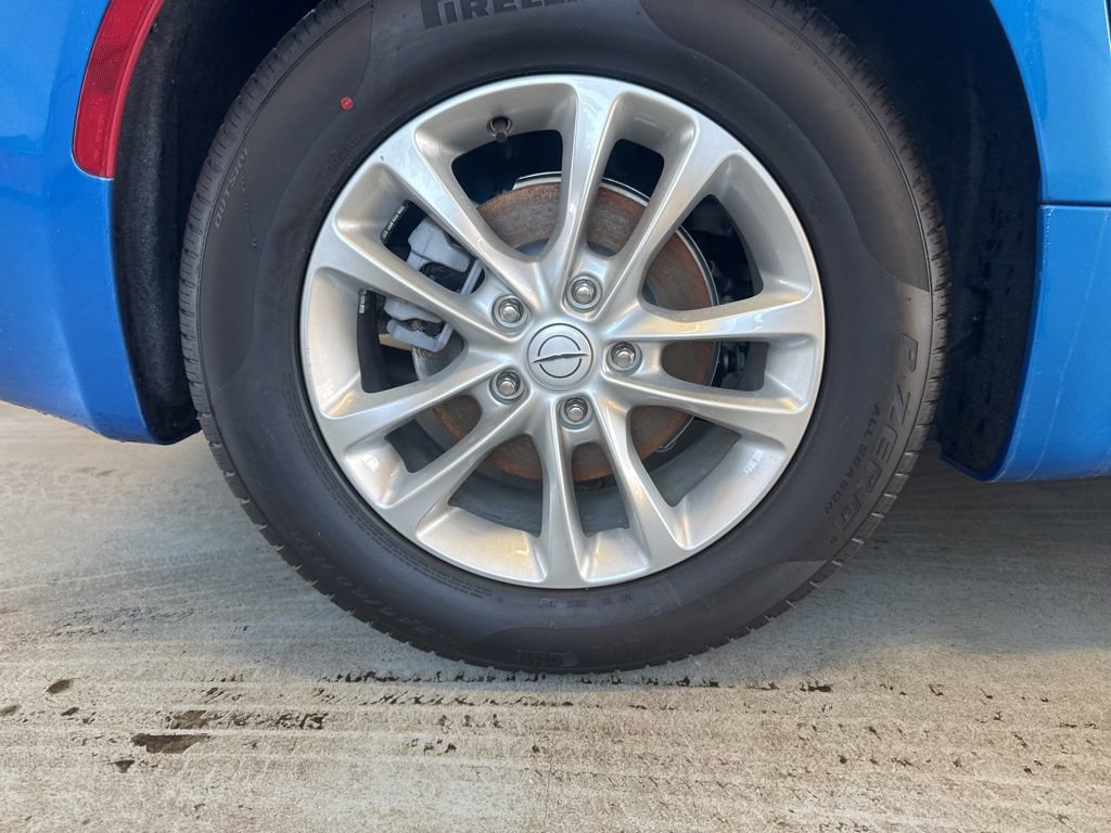 New 2026 Chrysler Pacifica Select image 58