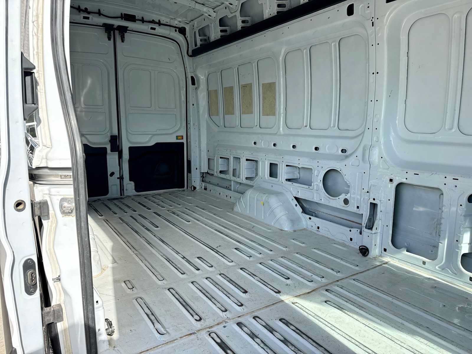 Used 2024 Ford Transit 250 148 High Roof Extended AWD image 19