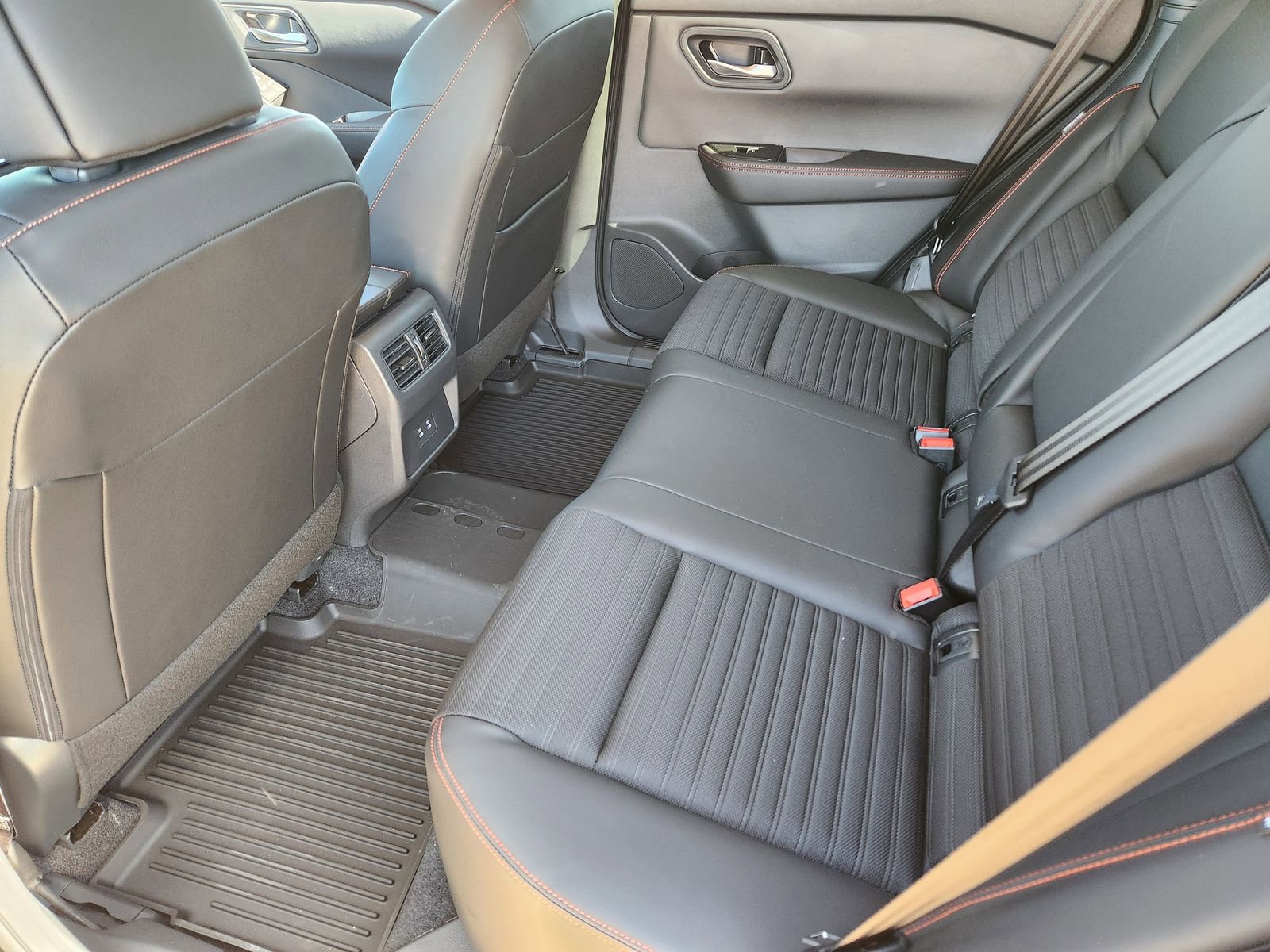 New 2026 Nissan Rogue SV w/ Rock Creek Premium Package image 26