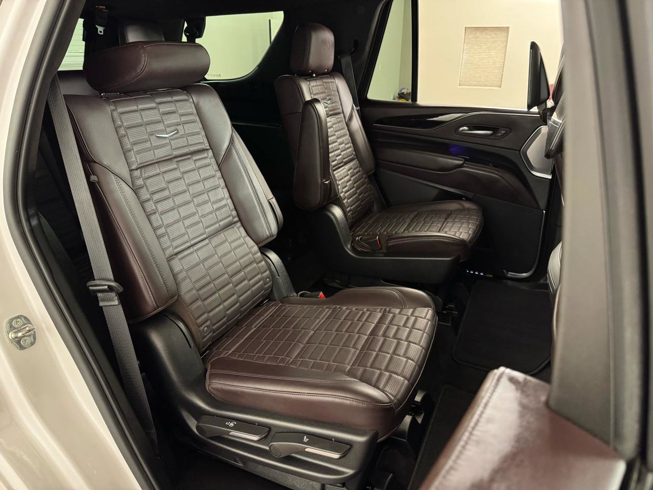 Used 2023 Cadillac Escalade Sport Platinum AWD/4WD image 46