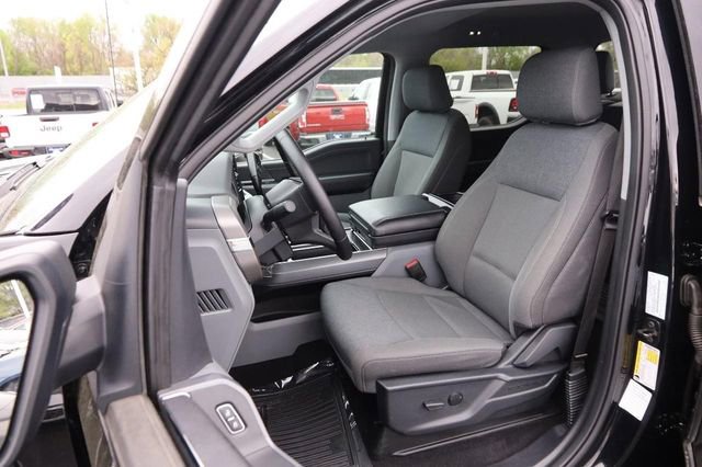 Used 2025 Ford F150 XLT w/ Equipment Group 301A Standard image 8