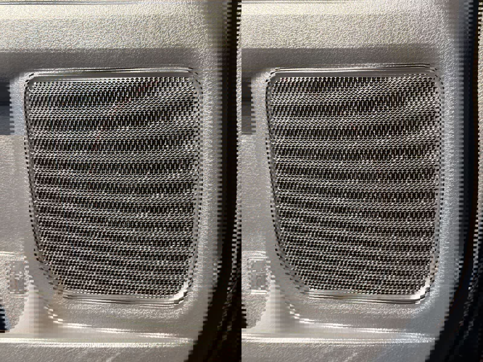 Used 2022 Toyota Sienna Platinum image 33