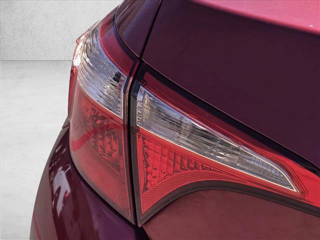 Used 2018 Toyota Corolla LE image 9