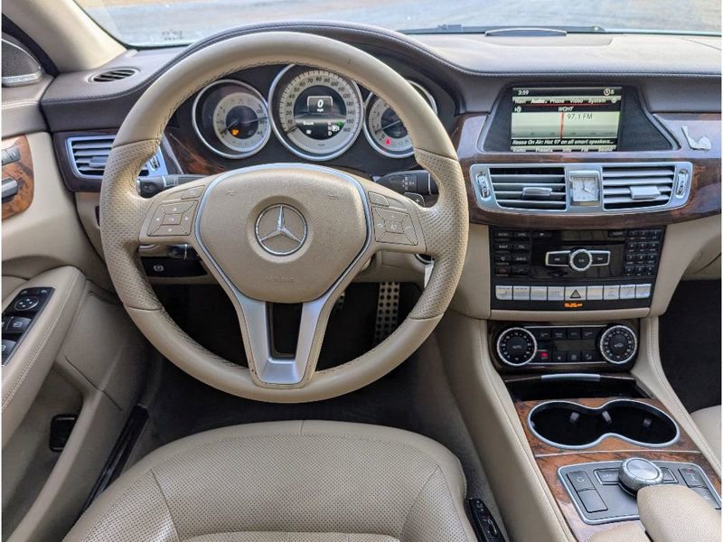 Used 2013 Mercedes-Benz CLS 550 550 4MATIC w/ Premium I Pkg image 26