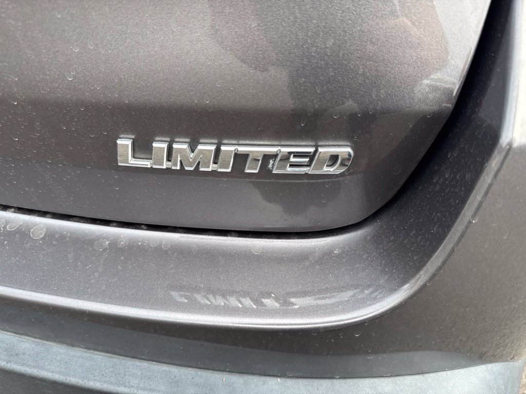 Used 2019 Toyota Highlander Limited AWD/4WD image 9