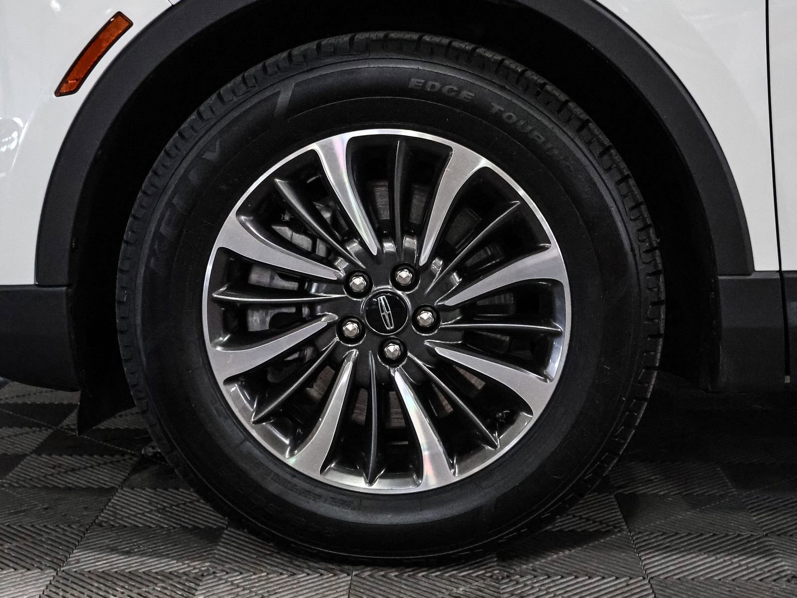 Certified 2022 Lincoln Nautilus AWD w/ Premium Package image 20