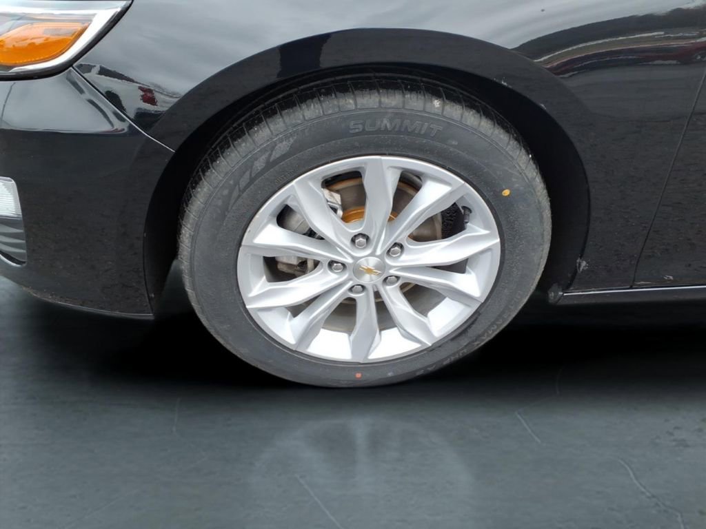 Used 2025 Chevrolet Malibu LT image 9