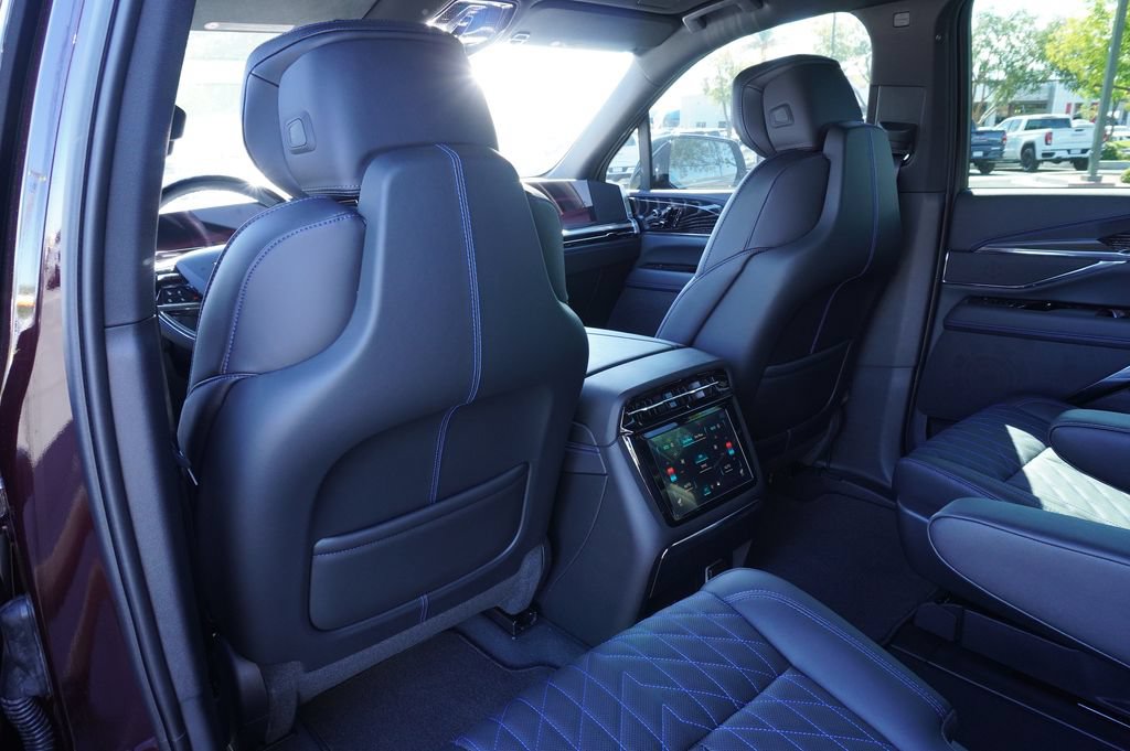 New 2026 Cadillac Escalade IQL Luxury AWD/4WD image 11