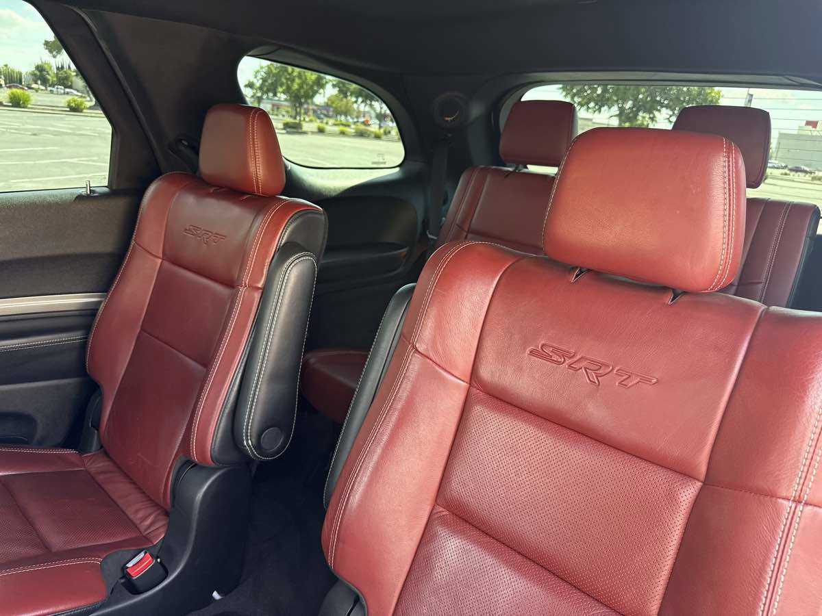 Used 2018 Dodge Durango SRT w/ Technology Group AWD/4WD image 28