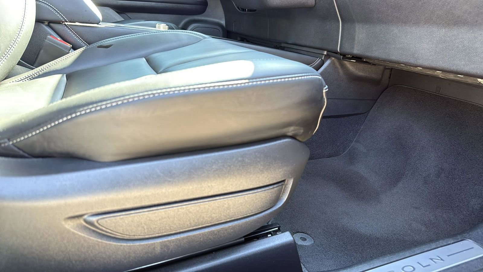 Certified 2024 Lincoln Corsair FWD image 25