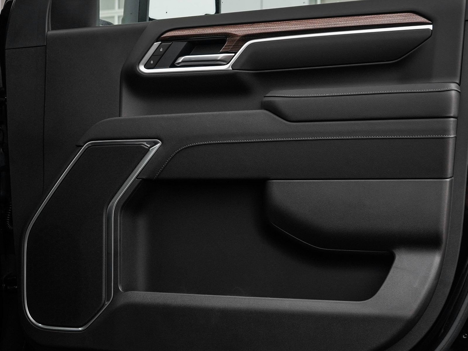 New 2026 Chevrolet Silverado 3500 LT w/ Trail Boss Package AWD/4WD image 8