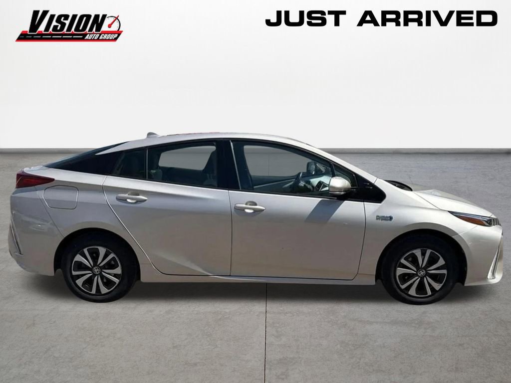 Used 2017 Toyota Prius Prime Plus image 4