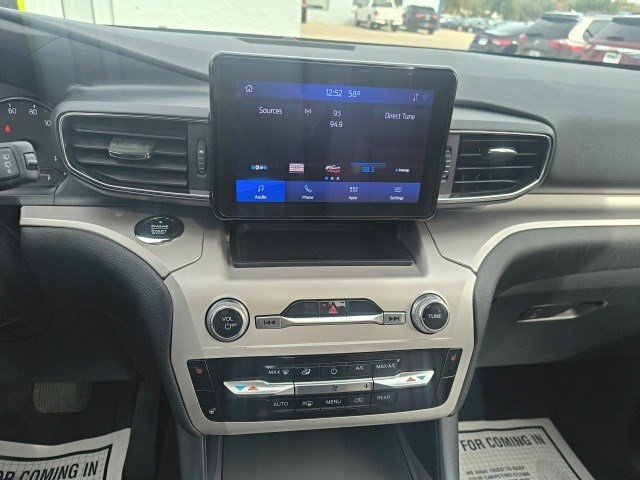 Used 2020 Ford Explorer XLT w/ Equipment Group 202A image 24